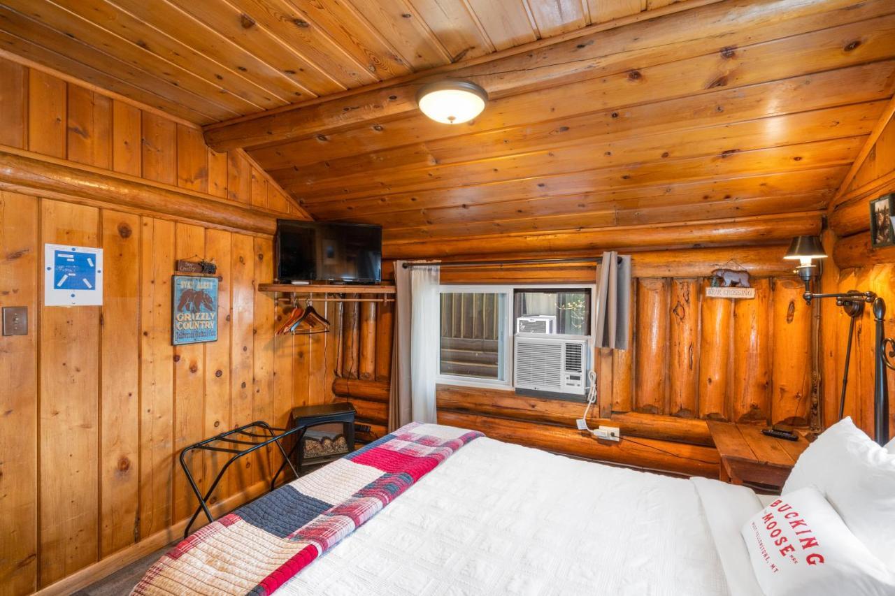Hotel The Bucking Moose West Yellowstone Exterior foto